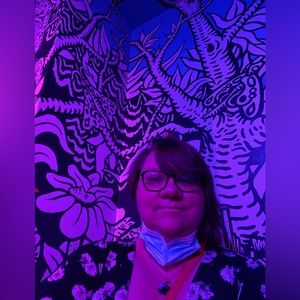 Meet your Posher, Andrea